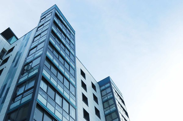Est-ce une stratégie de placement intéressante d'investir en immobilier à Pau ?