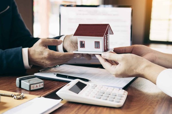 La clé de votre avenir : Notre agence immobilière à votre service